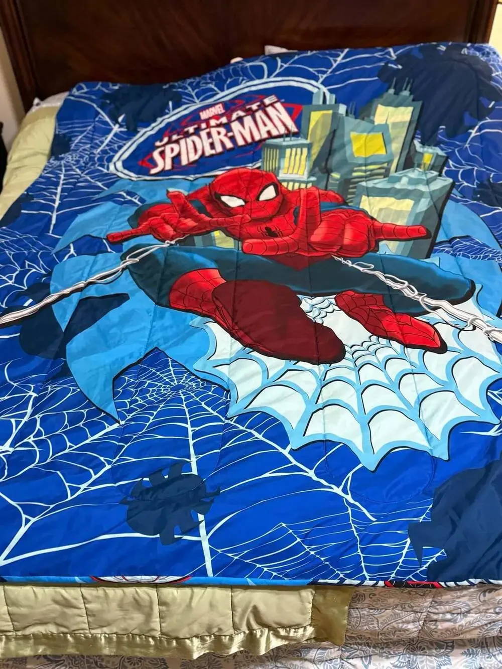 Marvel Ultimate Spider-Man Twin/Full Comforter Blue Polyester